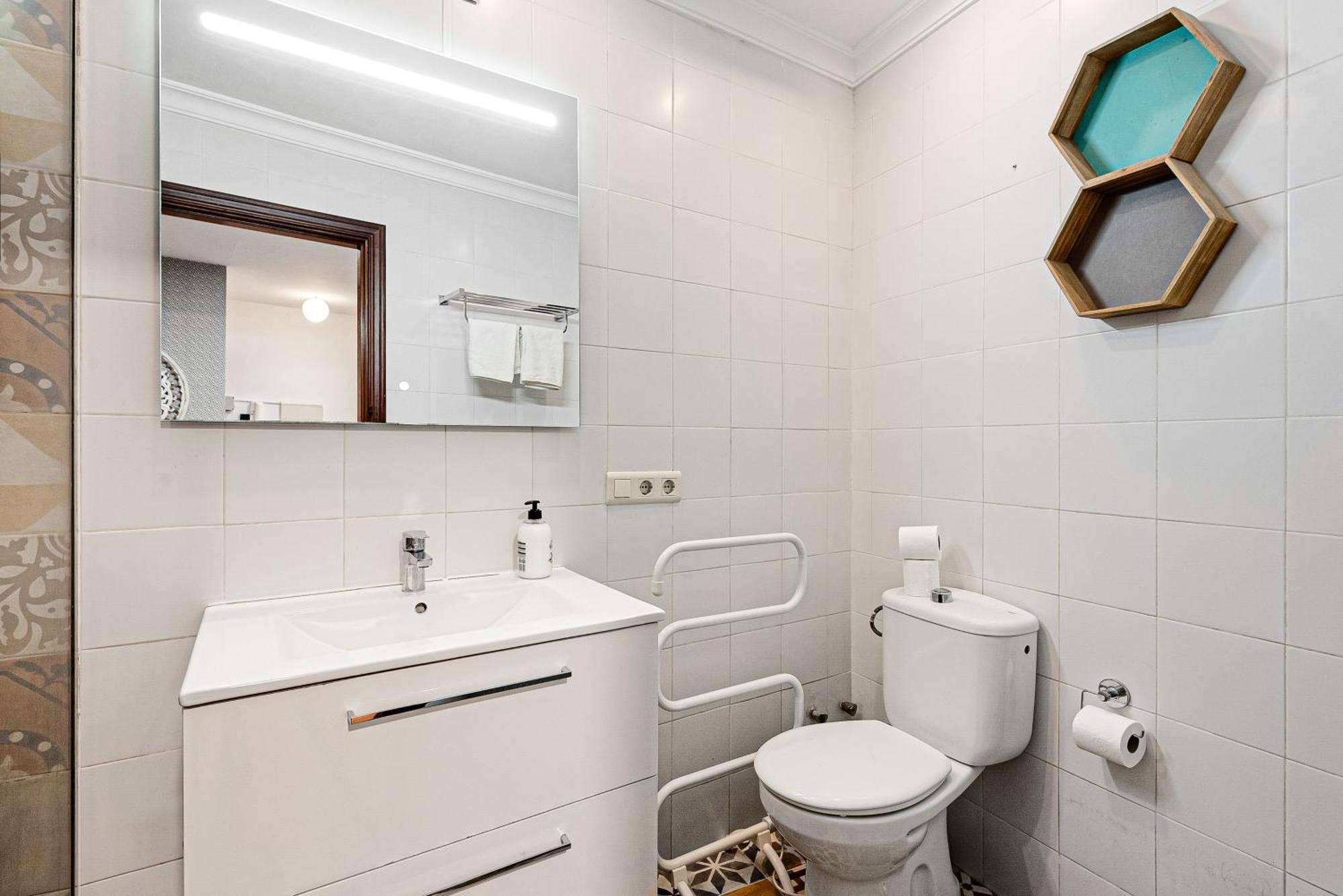 Urbanchicmalaga 2Bedroom Oasis In Historic Malaga Centre 外观 照片