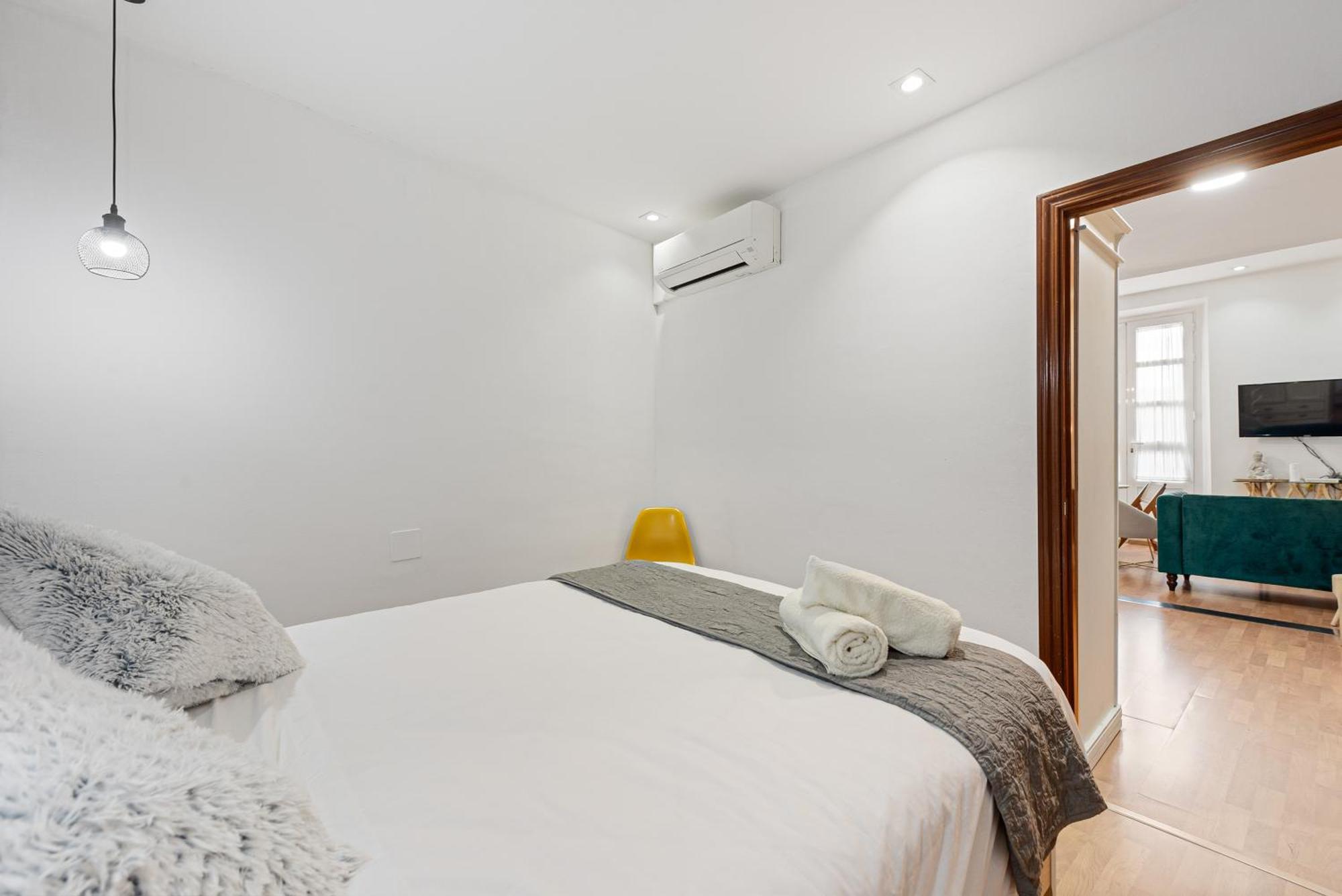 Urbanchicmalaga 2Bedroom Oasis In Historic Malaga Centre 外观 照片