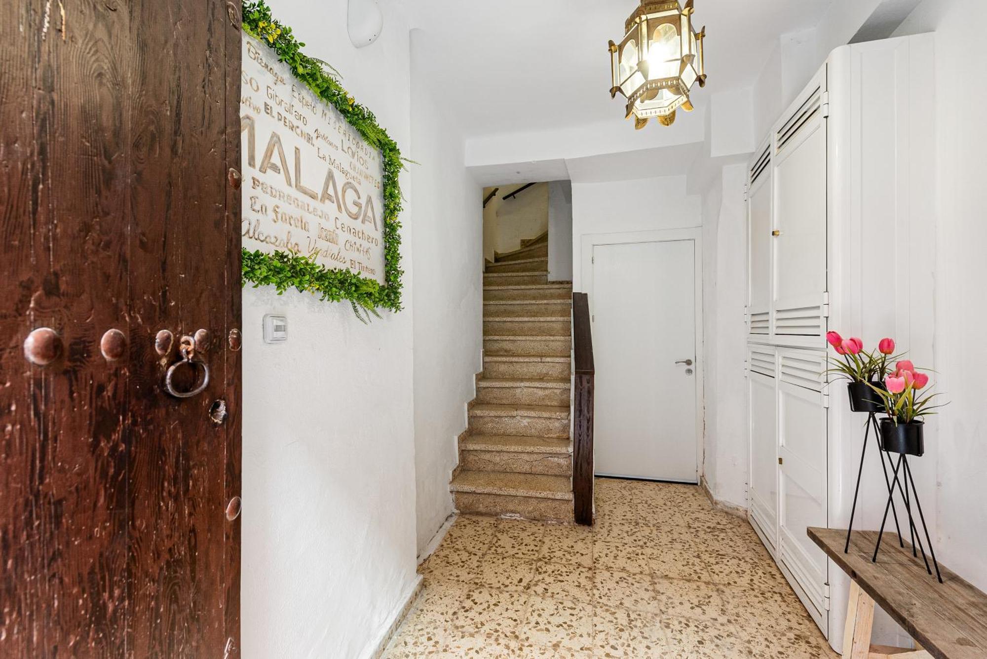 Urbanchicmalaga 2Bedroom Oasis In Historic Malaga Centre 外观 照片
