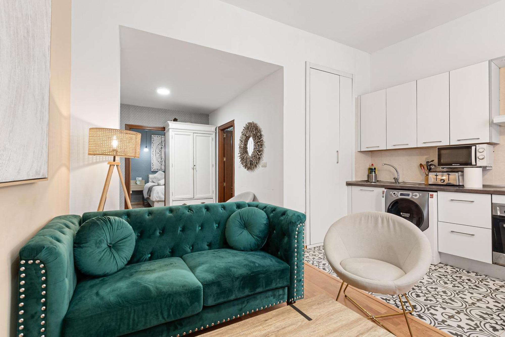 Urbanchicmalaga 2Bedroom Oasis In Historic Malaga Centre 外观 照片